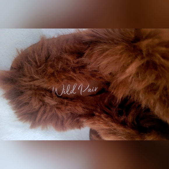 Wild Pair Paiyge Cozy Platform Slide Faux Fur Sandals Gold Chain Charm US 6.5 - Picture 11 of 14